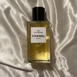 Chanel BRAND NEW 28
